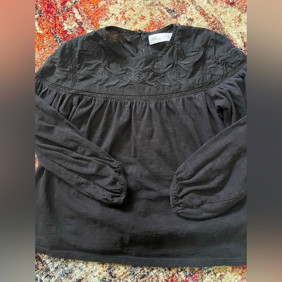 Girls Zara blouse - Picture 2 of 2